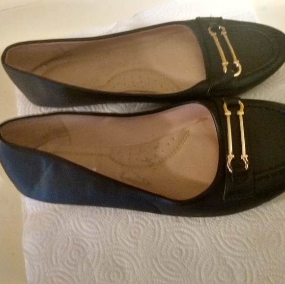 Flats - Picture 7 of 7